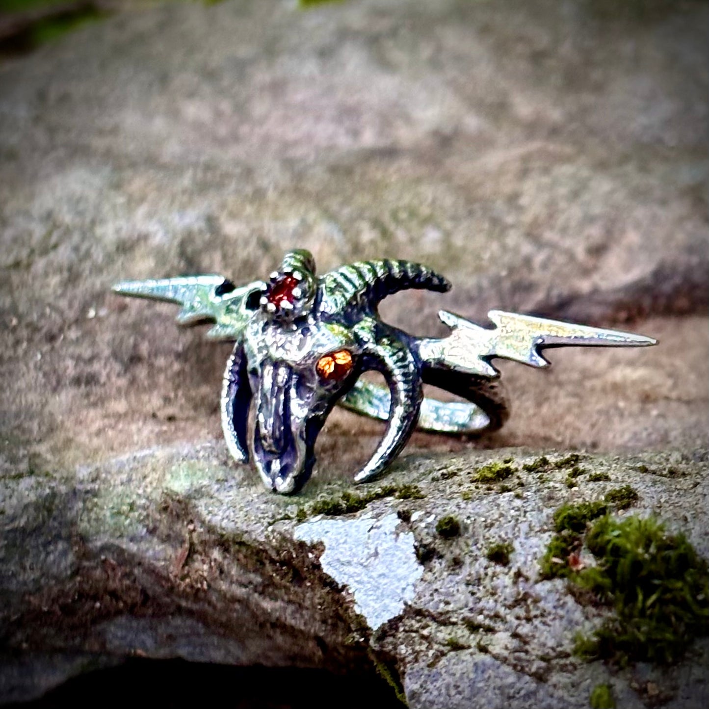Blitzziege Ring
