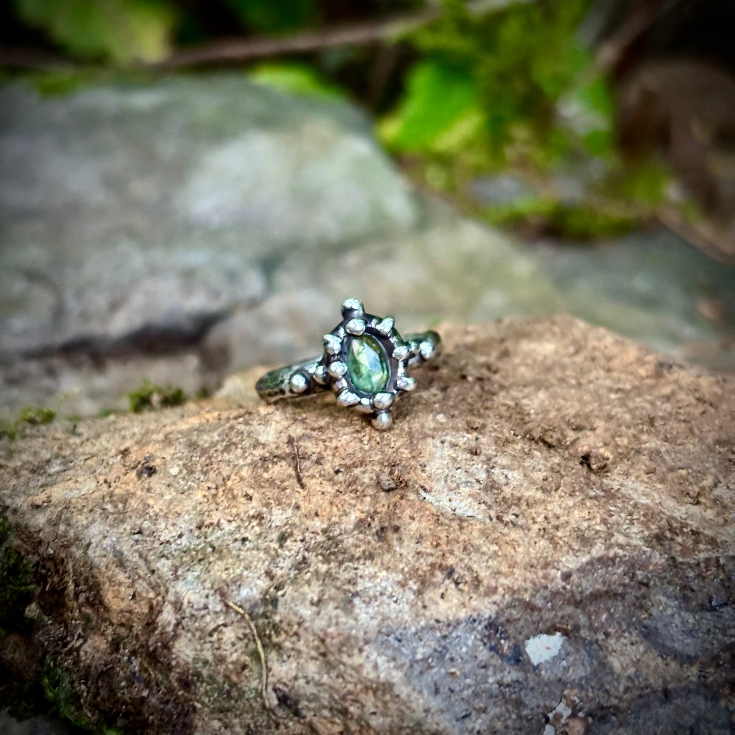 Nuzinai Ring
