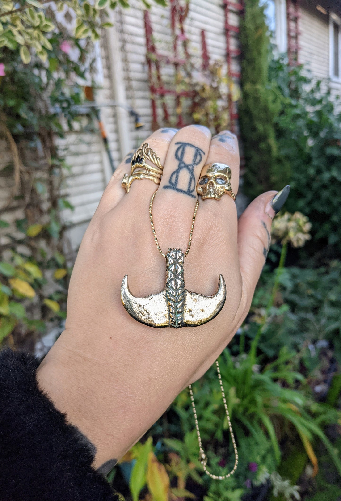 Kowishto Valkyrie Necklace