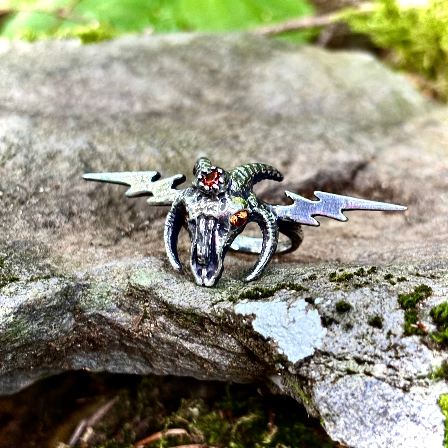 Blitzziege Ring