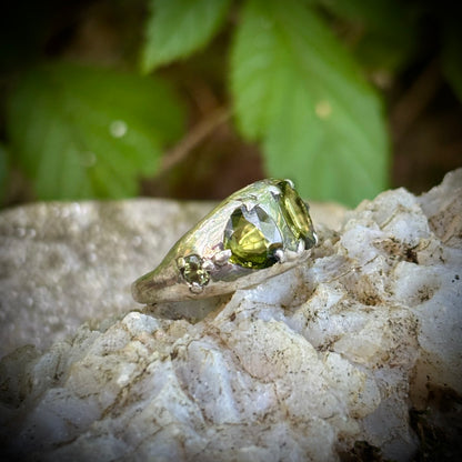 Friday Ring