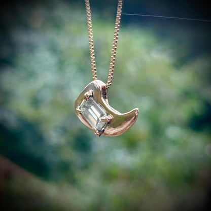 Leo Claw Necklace