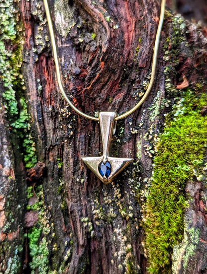 Yajirushi Necklace