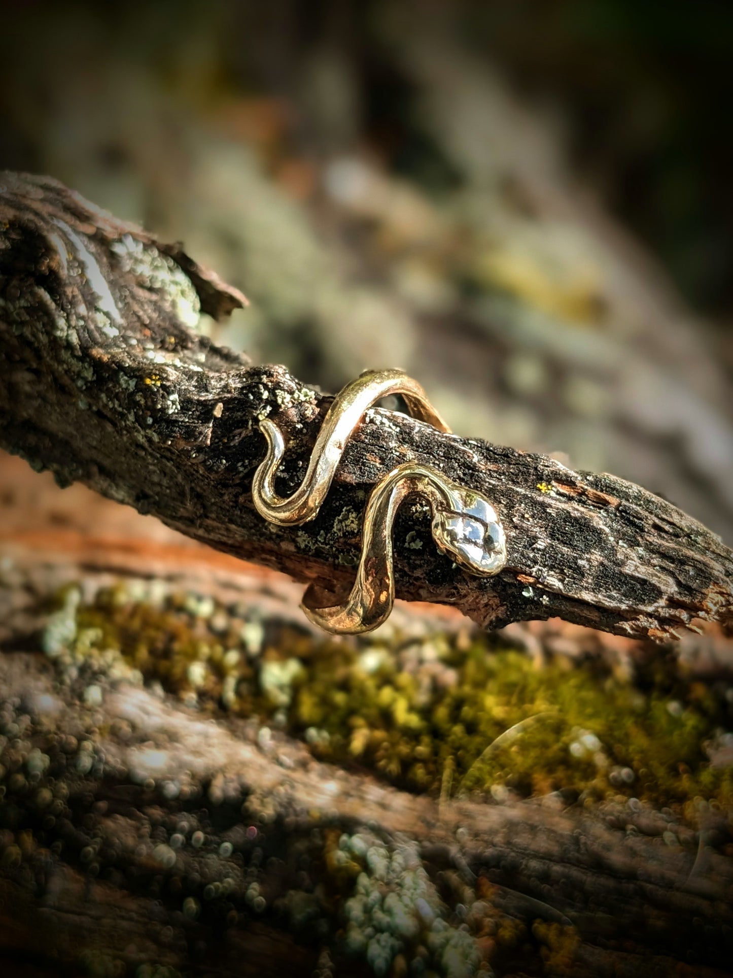 Small Snek Ring