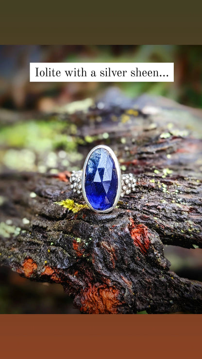 Iolite Bonbon Ring