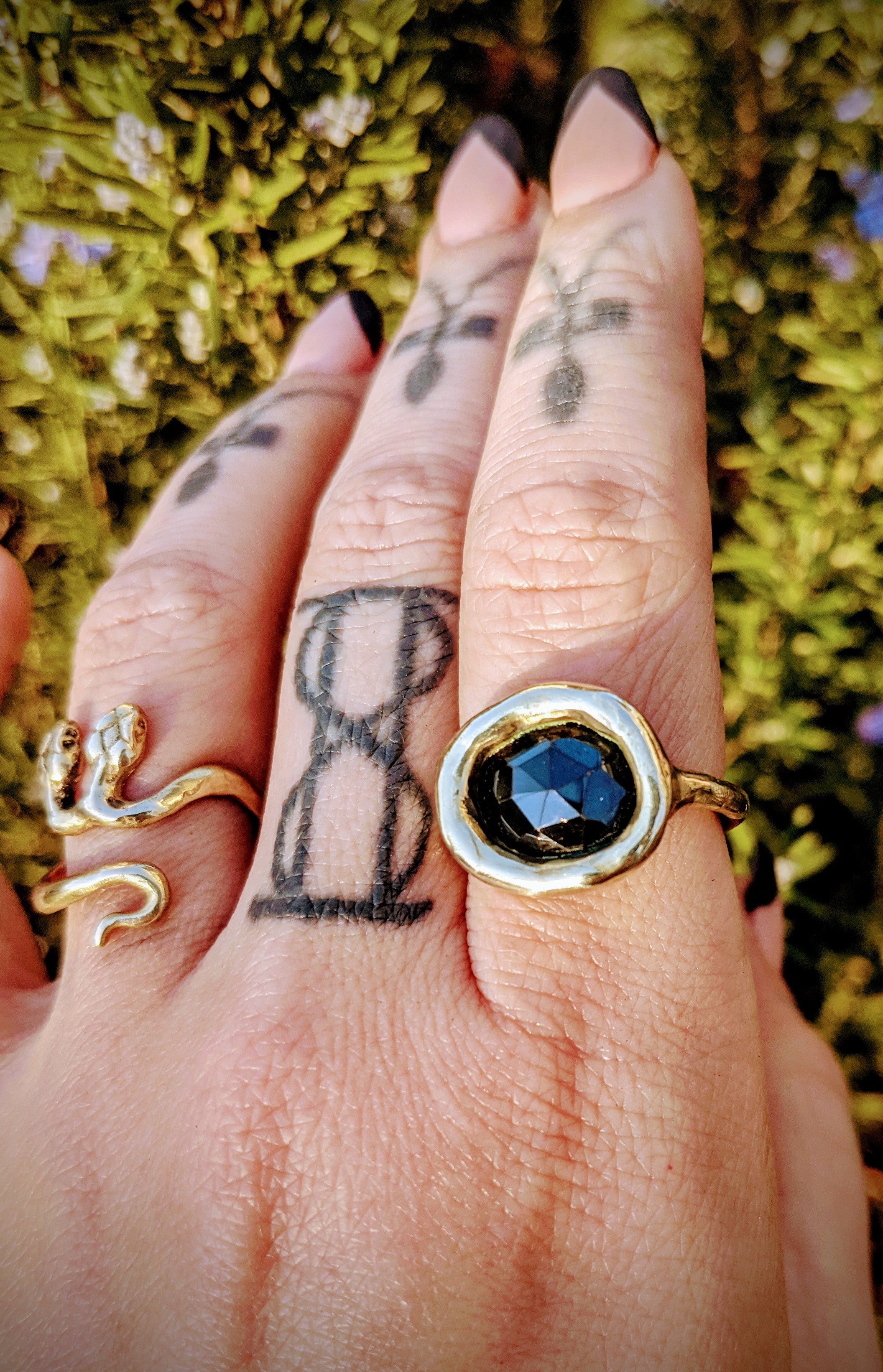 Lyra Ring, Golden Brass and Black Spinel, size 9.