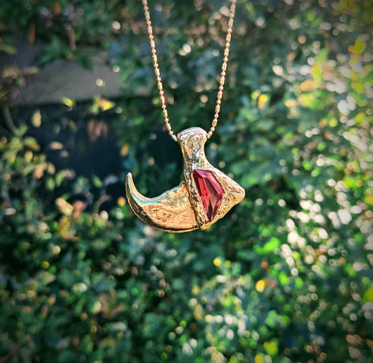 Kowishto Claw Necklace