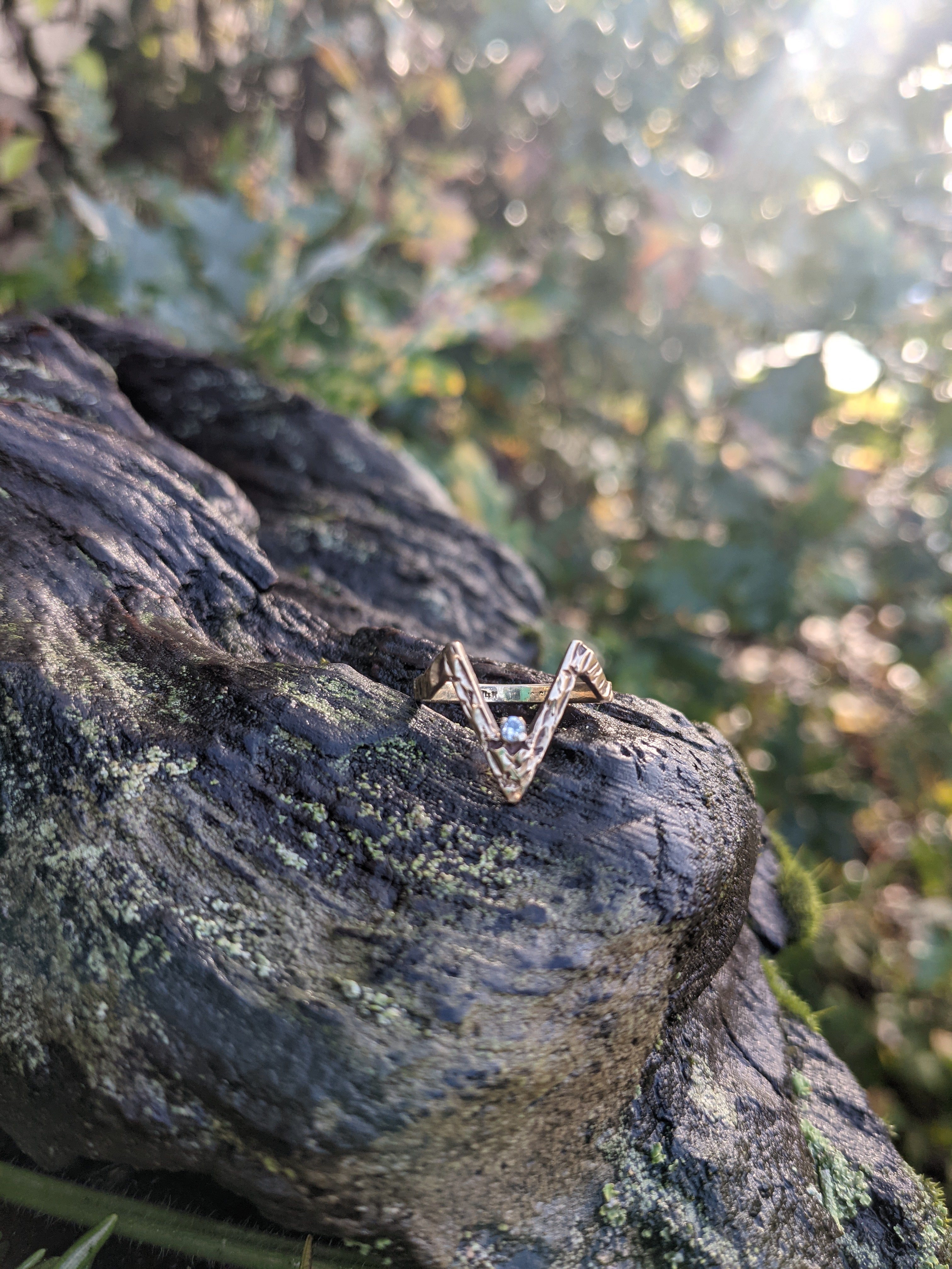 Mountain Ring, 14k Gold and Diamond, Size 6.