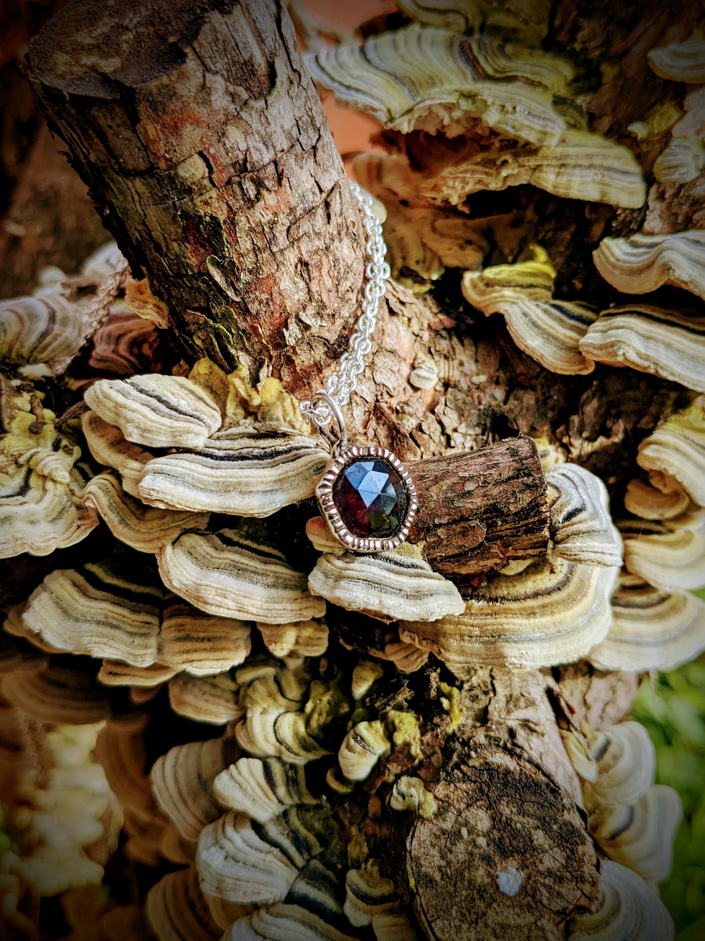 Granatapfel Necklace