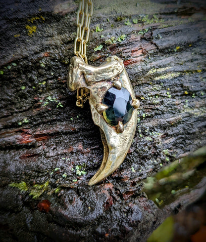 Kuma Yona Necklace